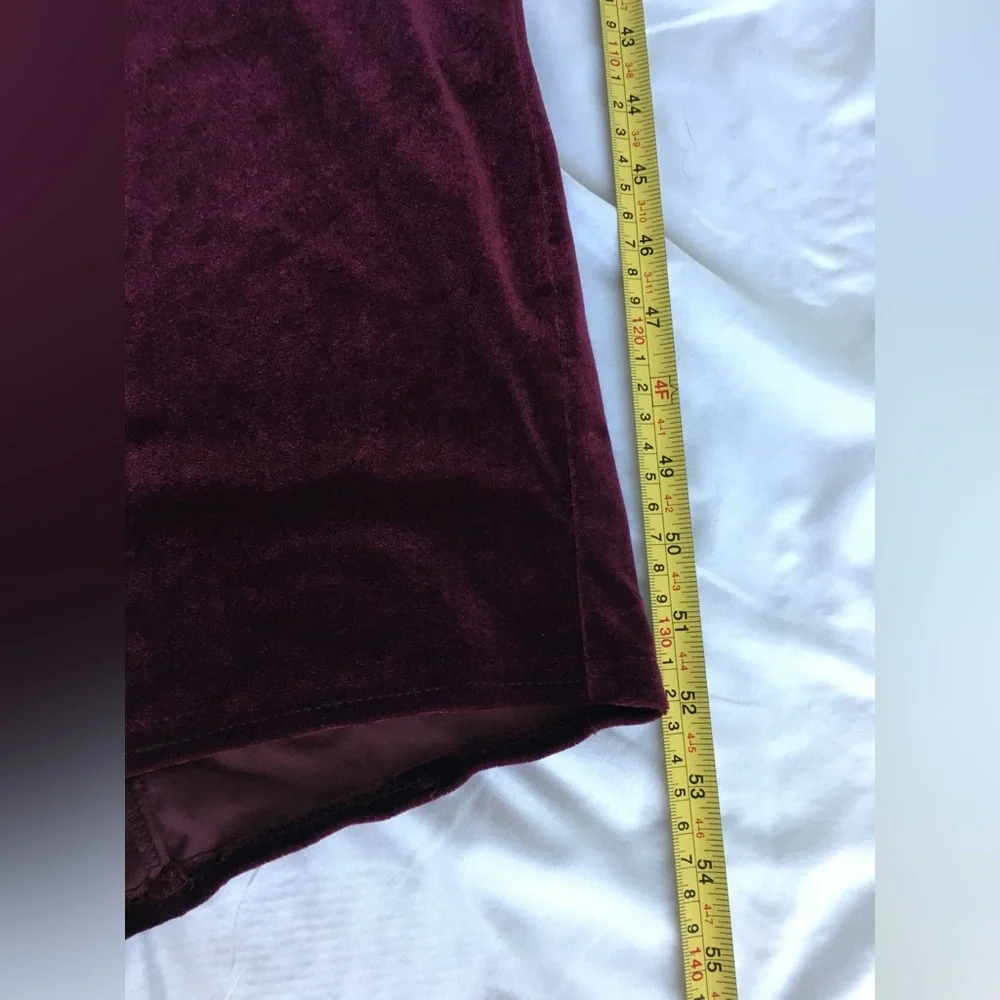 90’s EUC elegant burgundy velvet gown with high front slit. Stretchy. - Picture 6 of 14